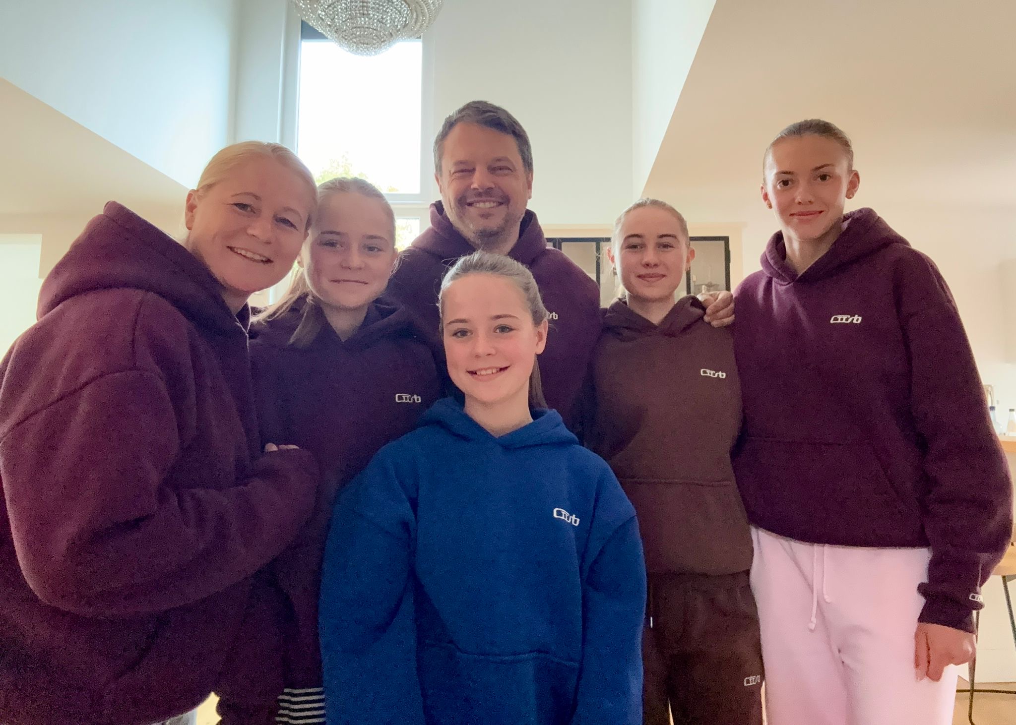 Francesca (rechts) mit Familie Wettlaufer